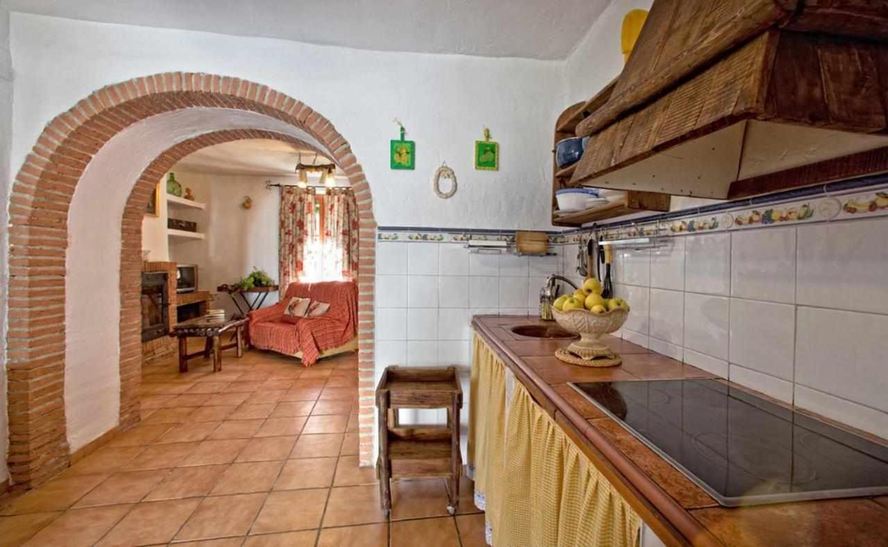 Cortijo La Gineta Guest House Alcala La Real Exterior photo