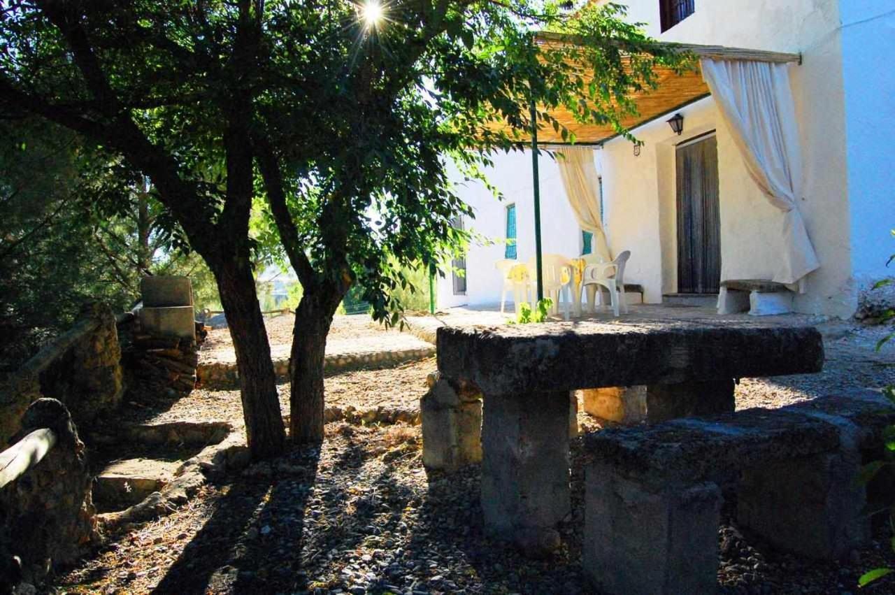 Cortijo La Gineta Guest House Alcala La Real Exterior photo
