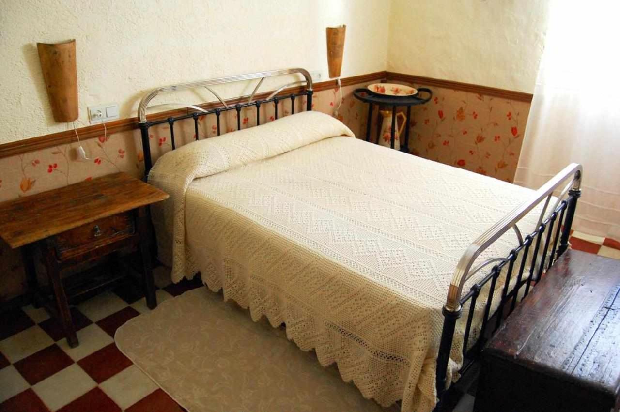 Cortijo La Gineta Guest House Alcala La Real Exterior photo